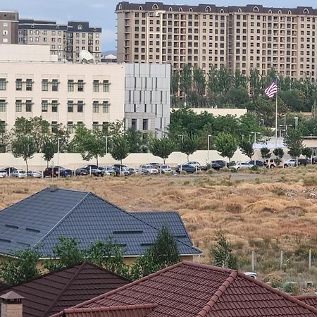 Diplomat - 2 Apartment Bishkek Ngoại thất bức ảnh