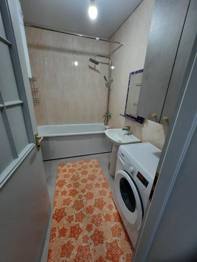 Diplomat - 2 Apartment Bishkek Ngoại thất bức ảnh
