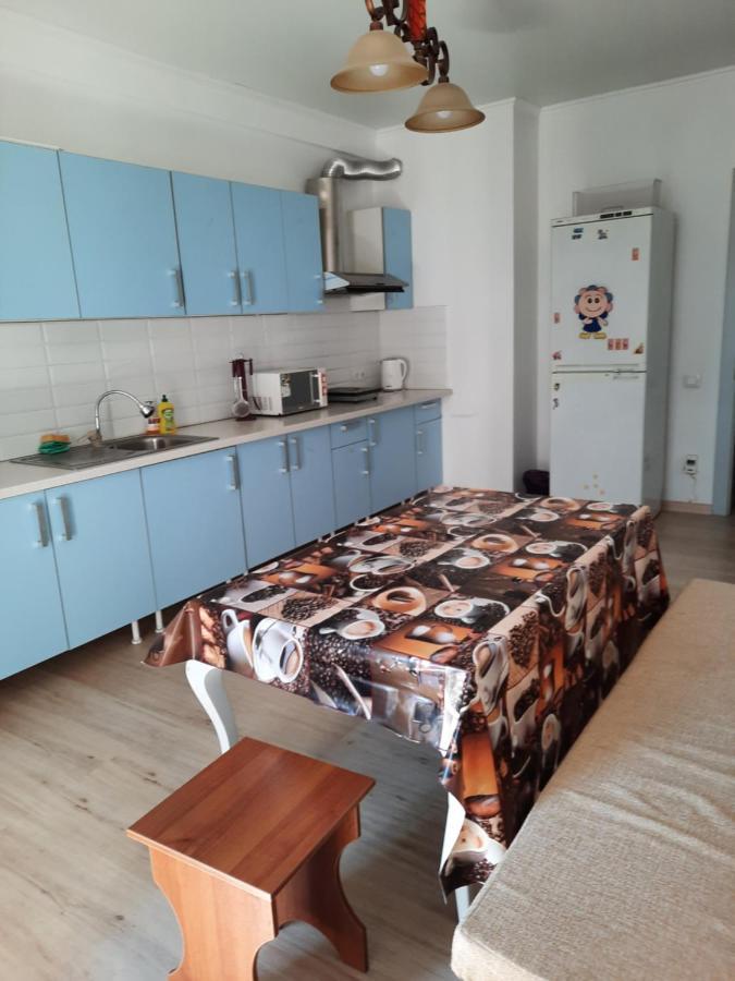 Diplomat - 2 Apartment Bishkek Ngoại thất bức ảnh